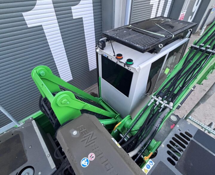 Sennebogen 818E - Material Handlers