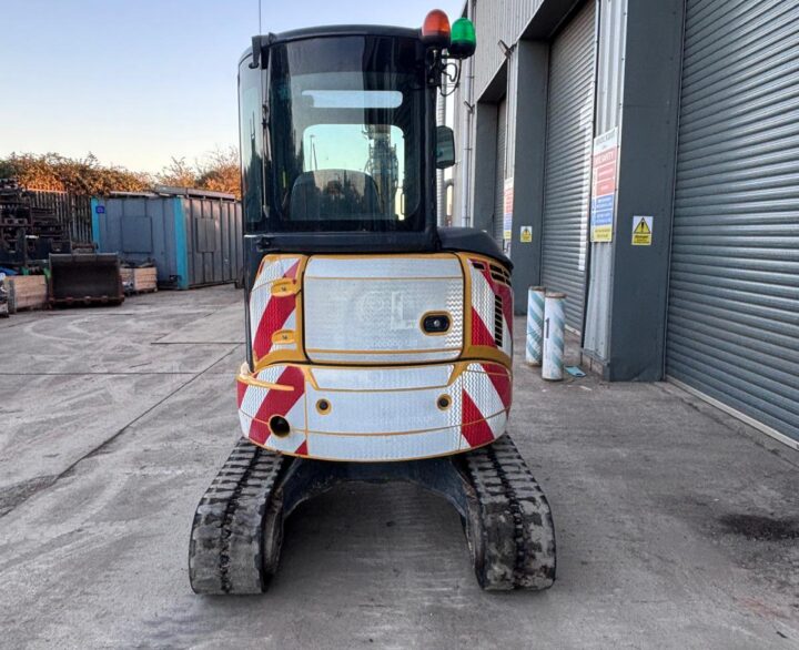 Kobelco SK30SR-6E - Mini Excavators