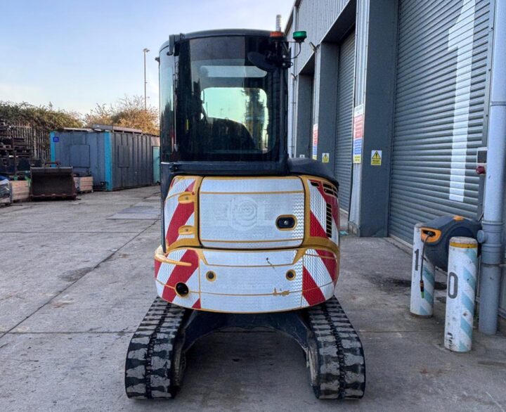 Kobelco SK30SR-6E - Mini Excavators