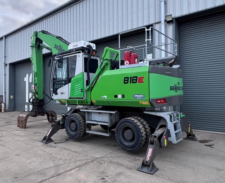 Sennebogen 818E - Material Handlers