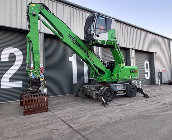 Sennebogen 821M - Material Handlers