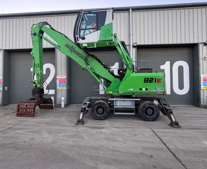 Sennebogen 821M - Material Handlers