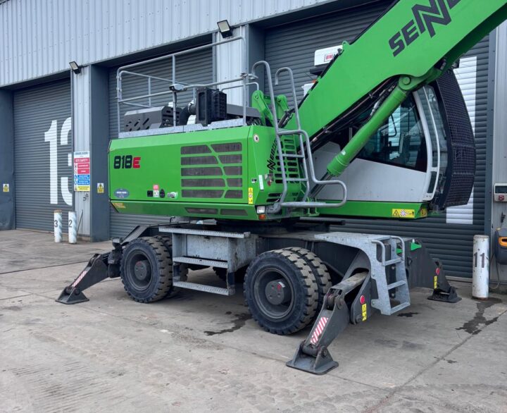 Sennebogen 818E - Material Handlers