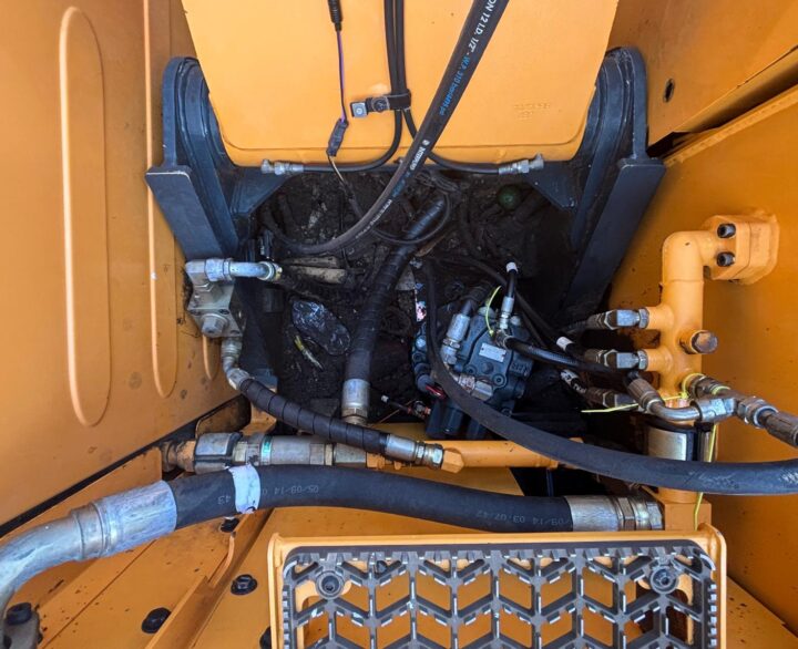 Hyundai R145LCR-9A - Crawler Excavators