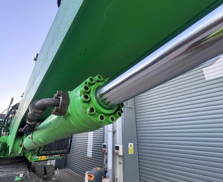 Sennebogen 821M - Material Handlers