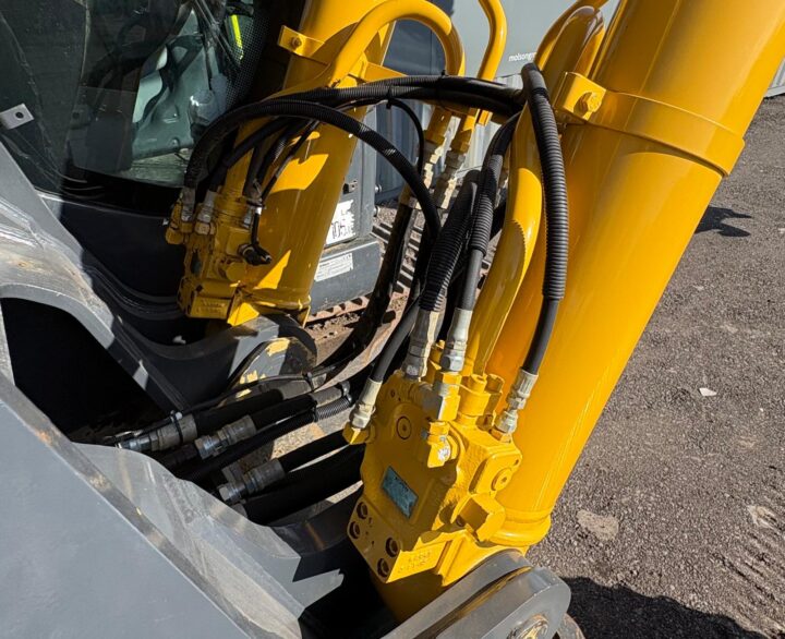 Kobelco SK300LC-11 - Crawler Excavators