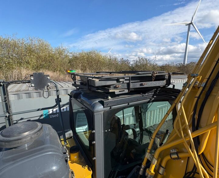 Kobelco SK300LC-11 - Crawler Excavators
