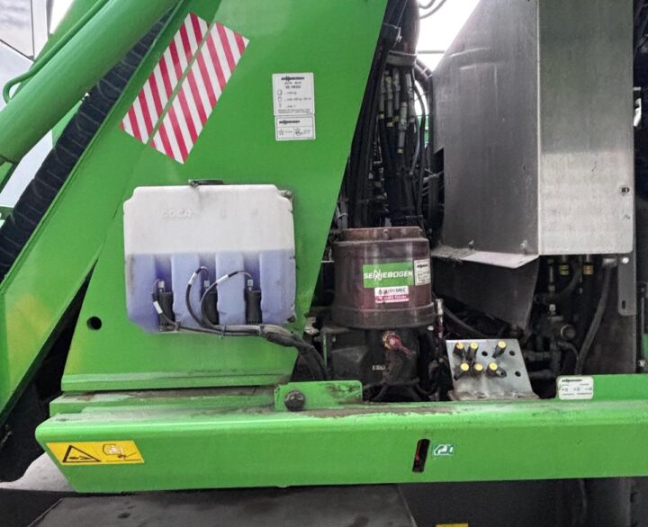 Sennebogen 818E - Material Handlers
