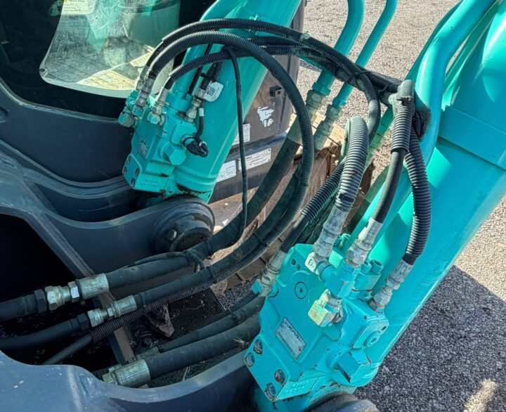 Kobelco SK210LC-10 - Crawler Excavators