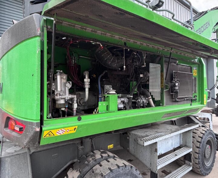 Sennebogen 818E - Material Handlers
