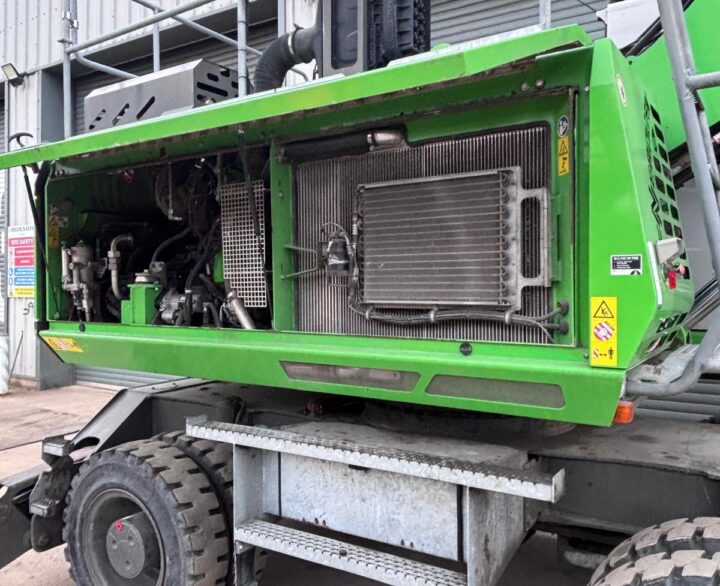 Sennebogen 818E - Material Handlers