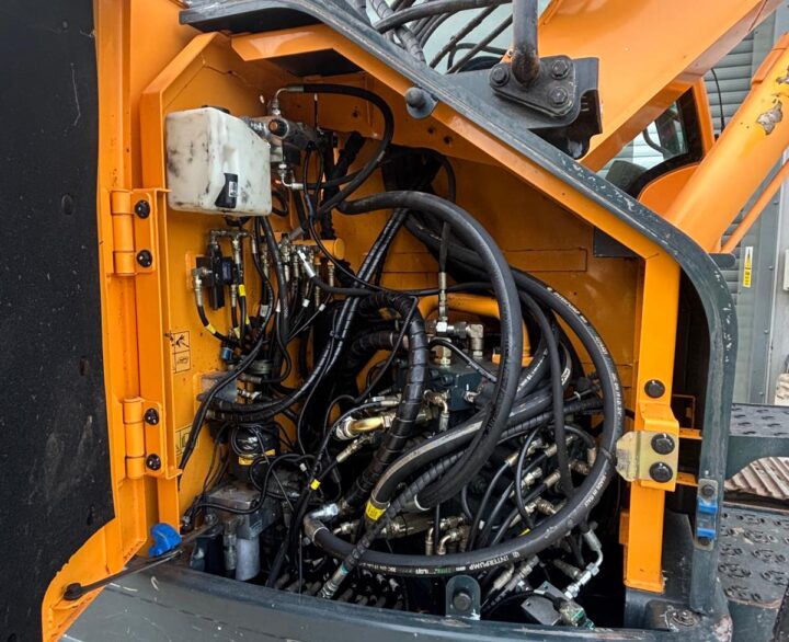 Hyundai R145LCR-9A - Crawler Excavators
