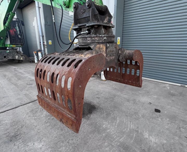 Sennebogen 821M - Material Handlers
