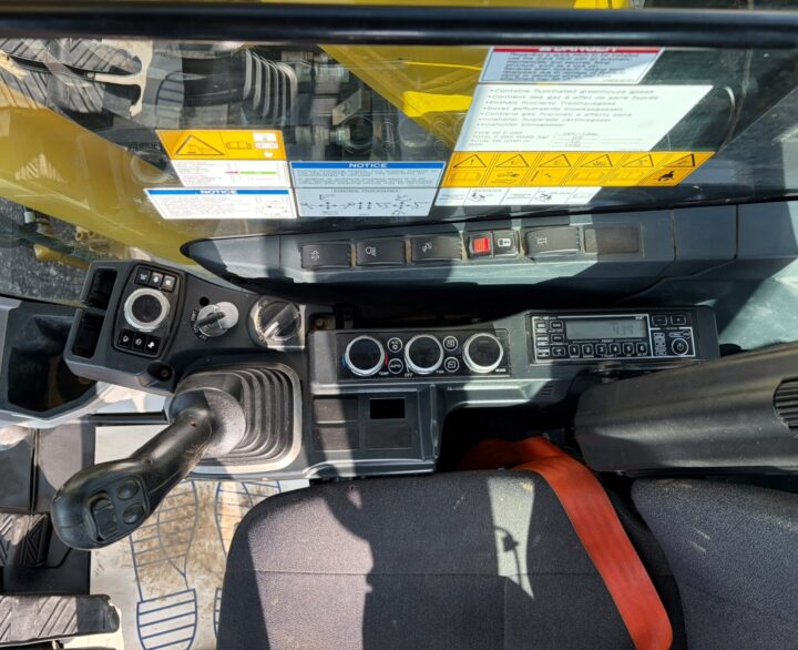 Kobelco SK140SRLC-7 - Crawler Excavators