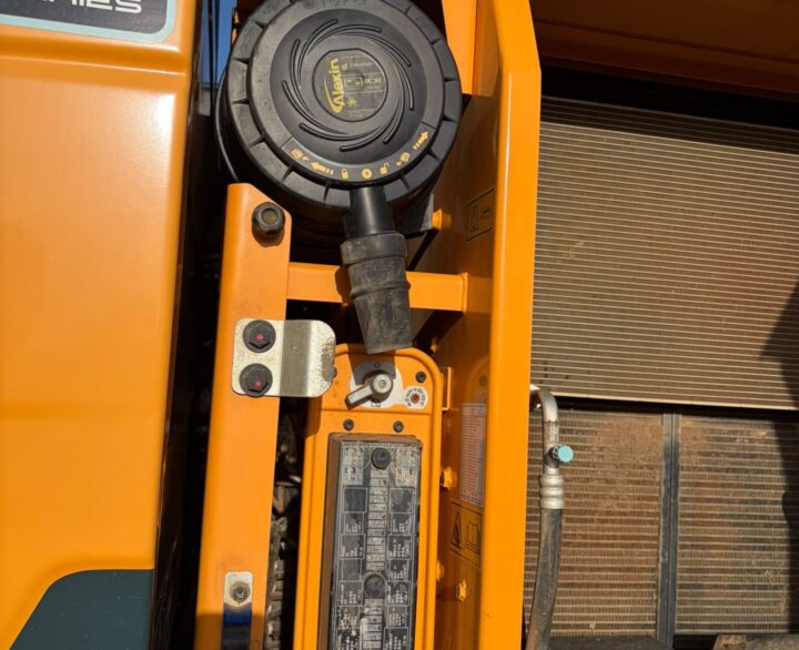 Hyundai HX140L - Crawler Excavators