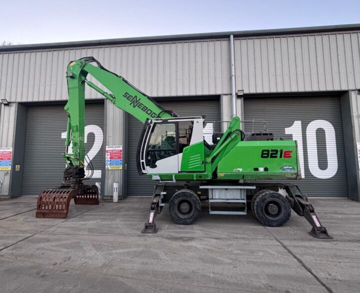 Sennebogen 821M - Material Handlers