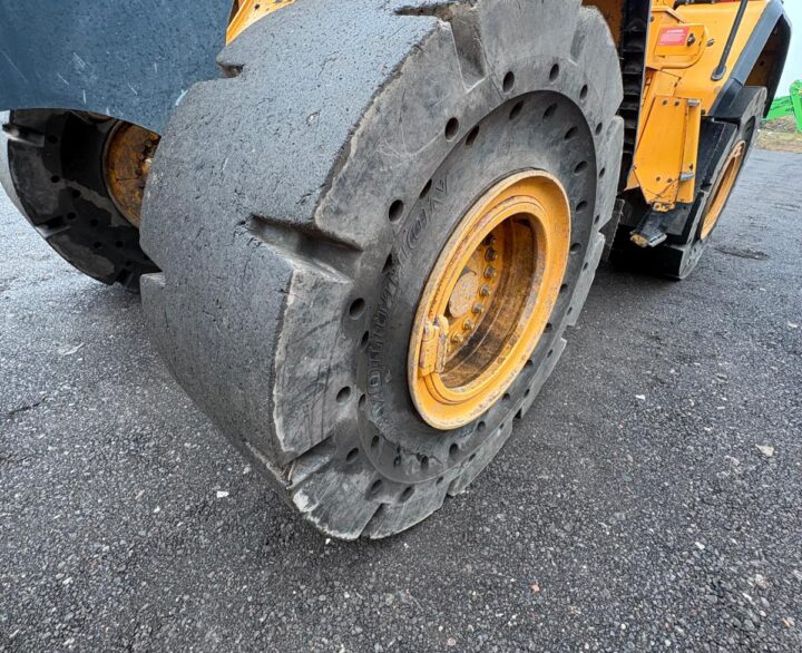 Hyundai HL960AHDXT - Used Wheel Loaders
