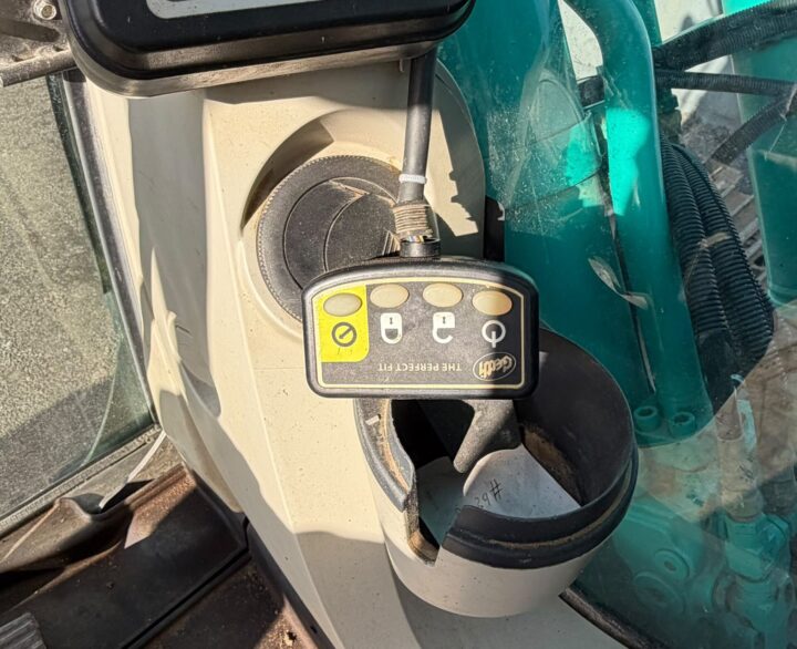Kobelco SK210LC-10 - Crawler Excavators