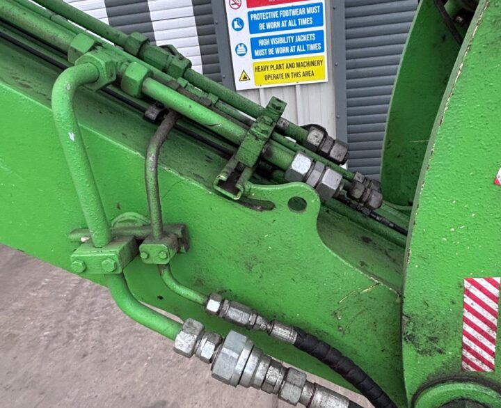 Sennebogen 818E - Material Handlers