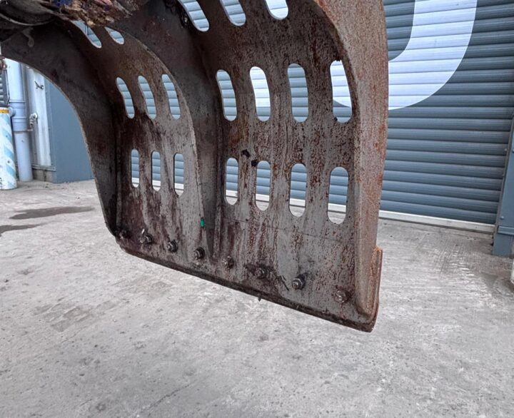 Sennebogen 818E - Material Handlers