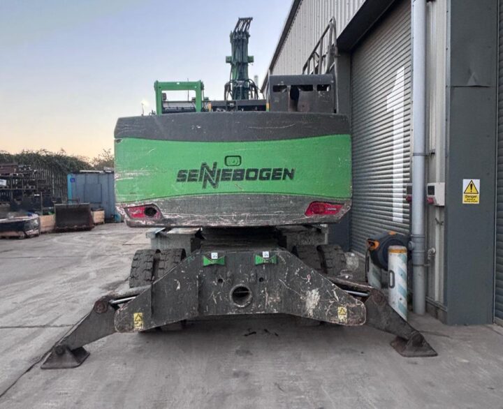 Sennebogen 821M - Material Handlers