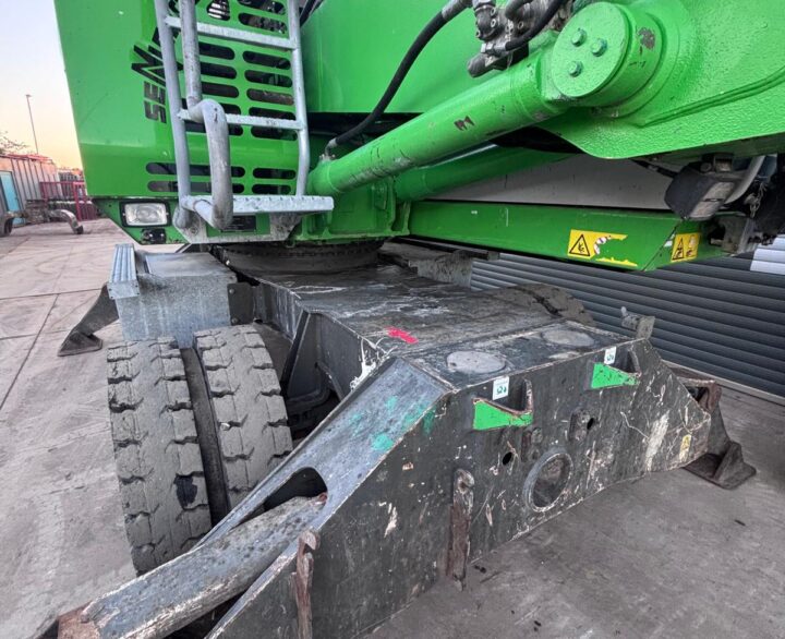 Sennebogen 821M - Material Handlers