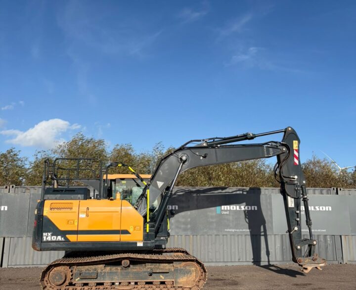 Hyundai HX140L - Crawler Excavators