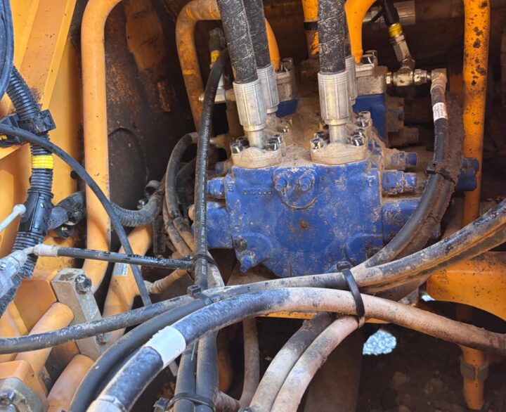 Hyundai HL960AHDXT - Used Wheel Loaders