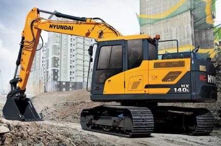 Hyundai HX140L digger
