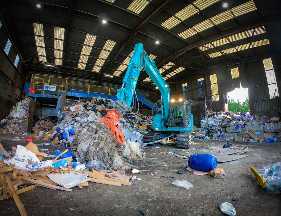 B&M’s Kobelco keeps its cool