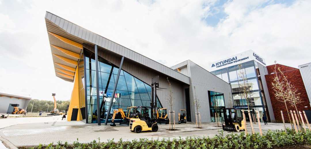 Hyundai Construction Equipment Celebrate 25yrs in EU