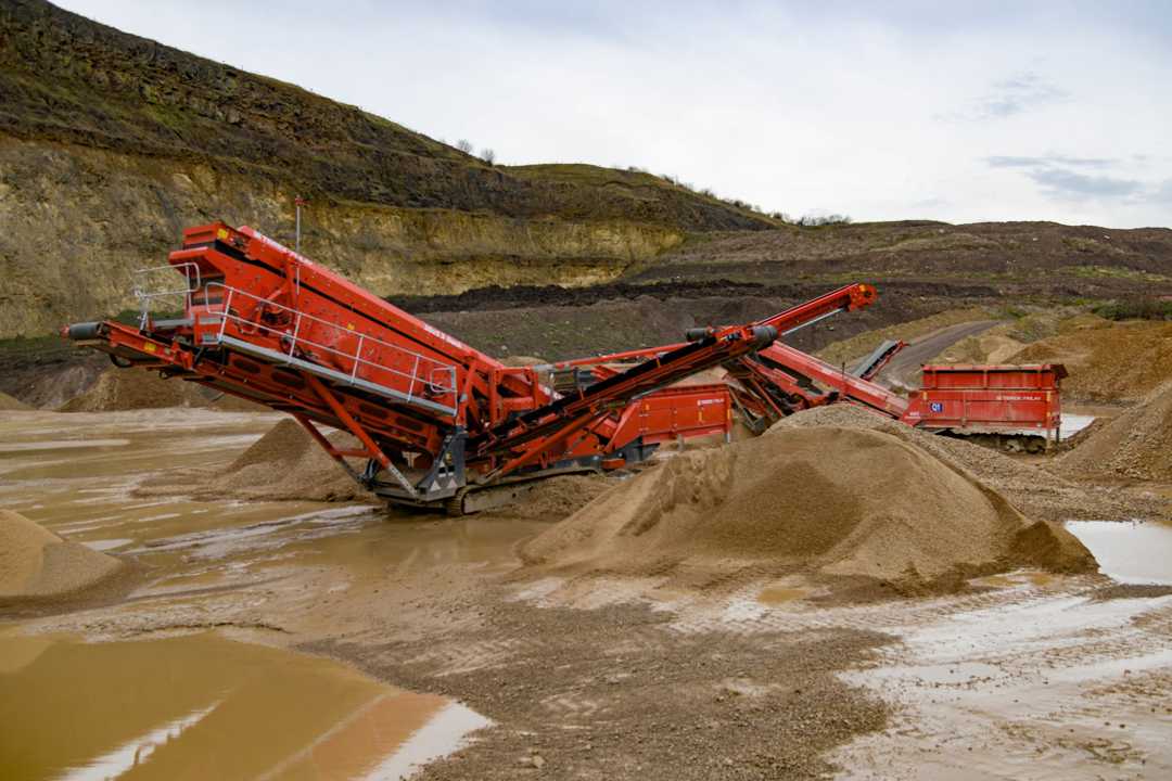 O’Brien Aggregates invest in a Terex Finlay 694+