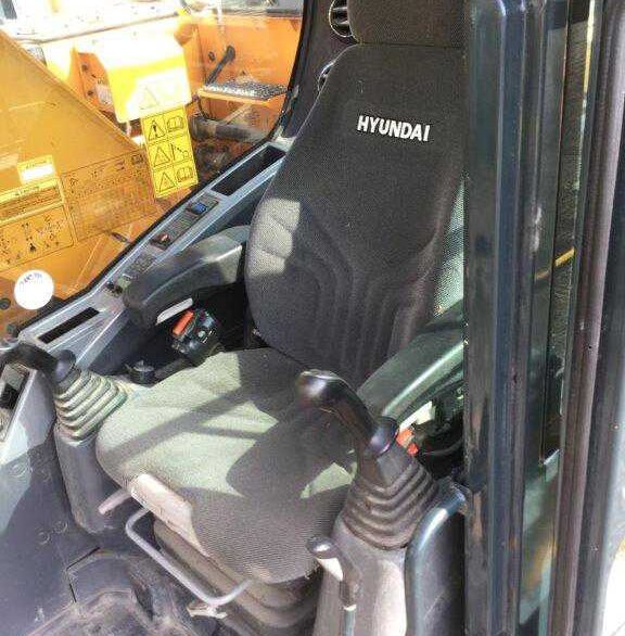 HYUNDAI HX235LCR - Crawler Excavators