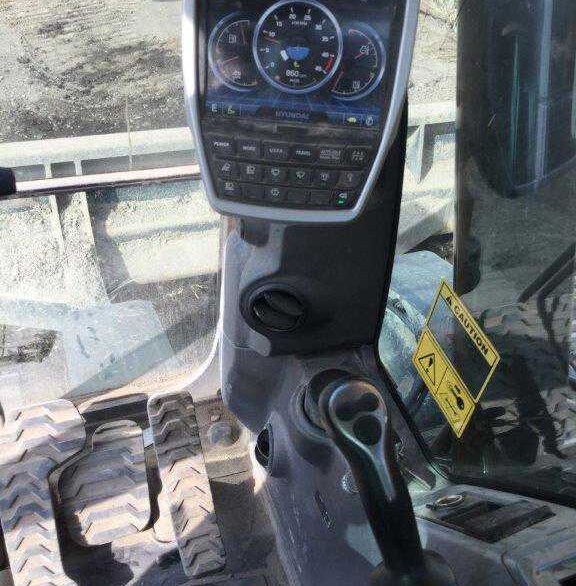 HYUNDAI HX235LCR - Crawler Excavators