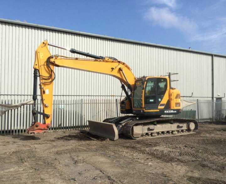 HYUNDAI HX235LCR - Crawler Excavators