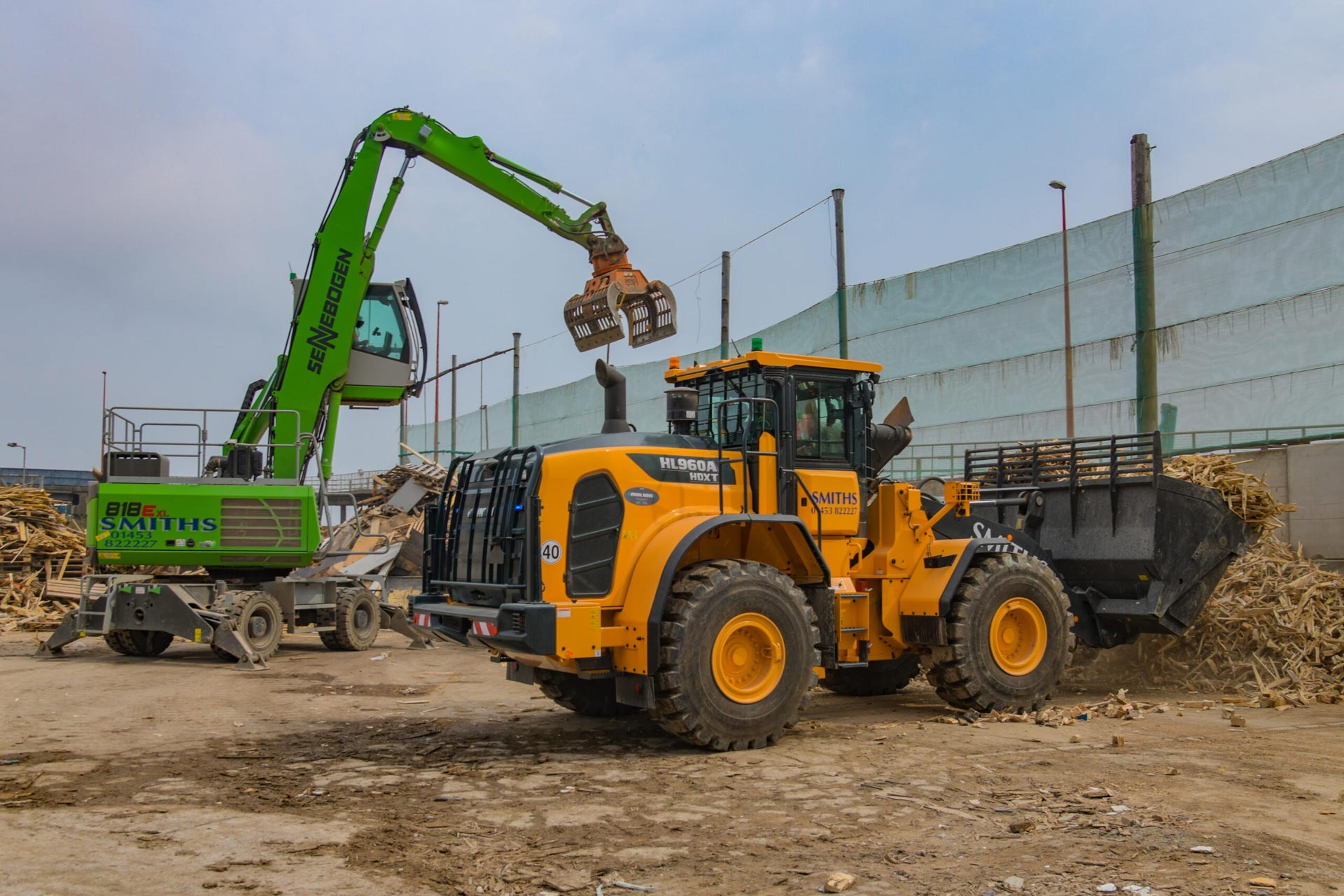 Sennebogen material handler is the key for Smiths