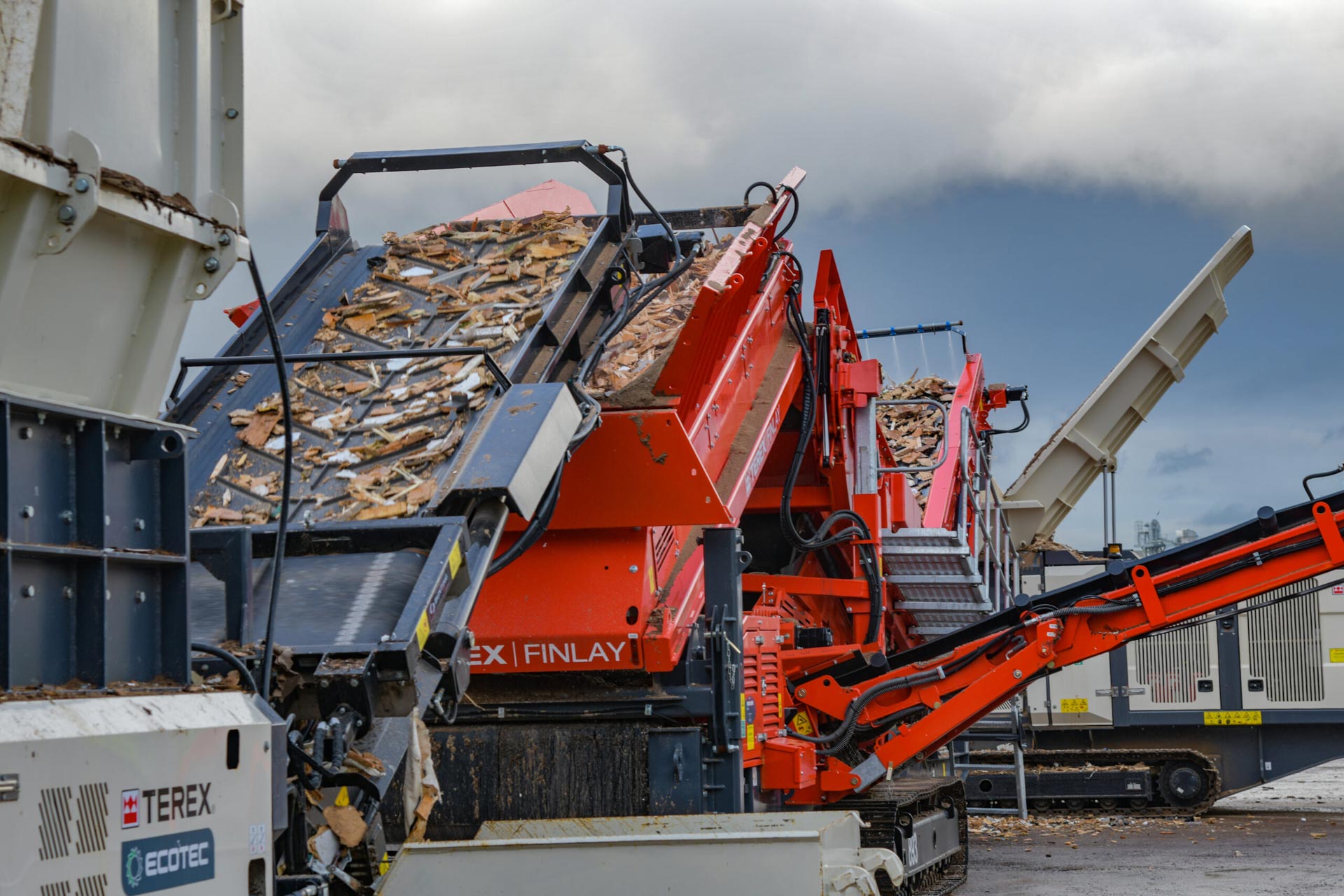 Efficient waste wood processing solutions