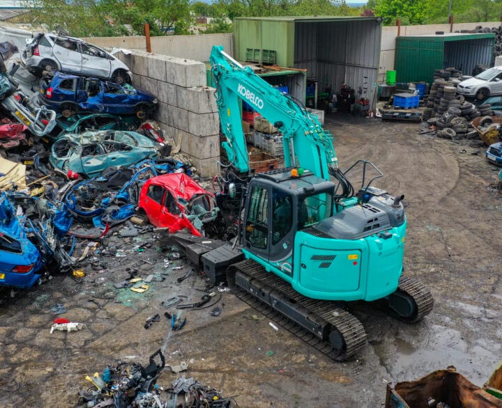 Bendall Secure New Kobelco SK140SRD Car Dismantler
