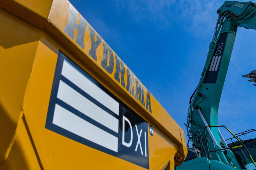 Molson DXI Equipment At Site