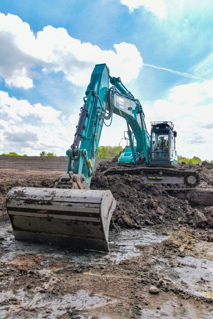 Molson DXI Equipment At Site