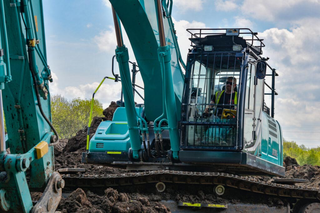 Molson DXI Equipment At Site
