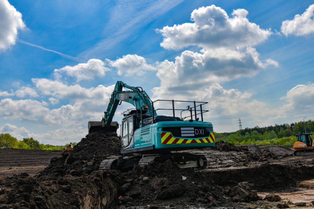 Molson DXI Equipment At Site
