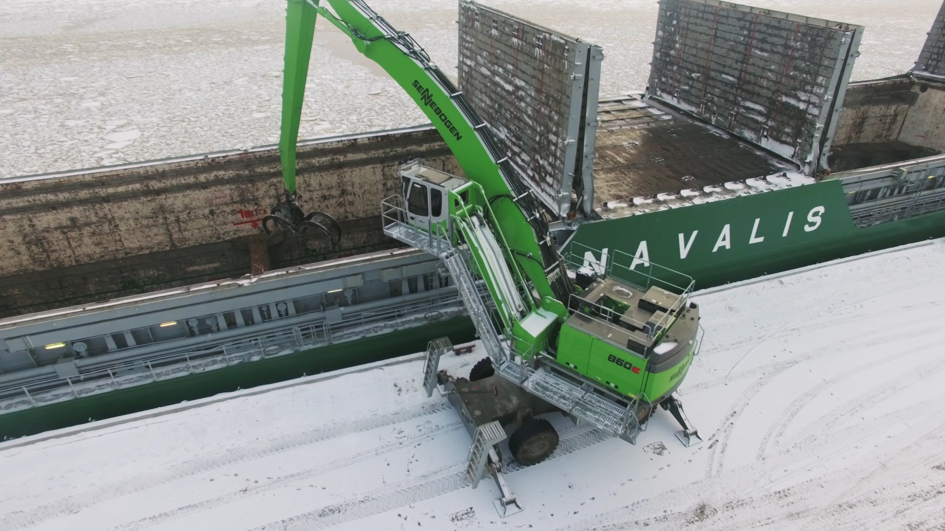 Molson Delivers State-of-the-art Electric Sennebogen Material Handler to Fm Conway