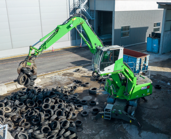 Sennebogen 822G - Material Handlers