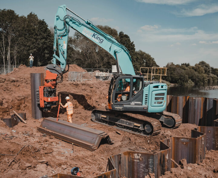 Kobelco Excavators Add Piling Power in Smaller Spaces