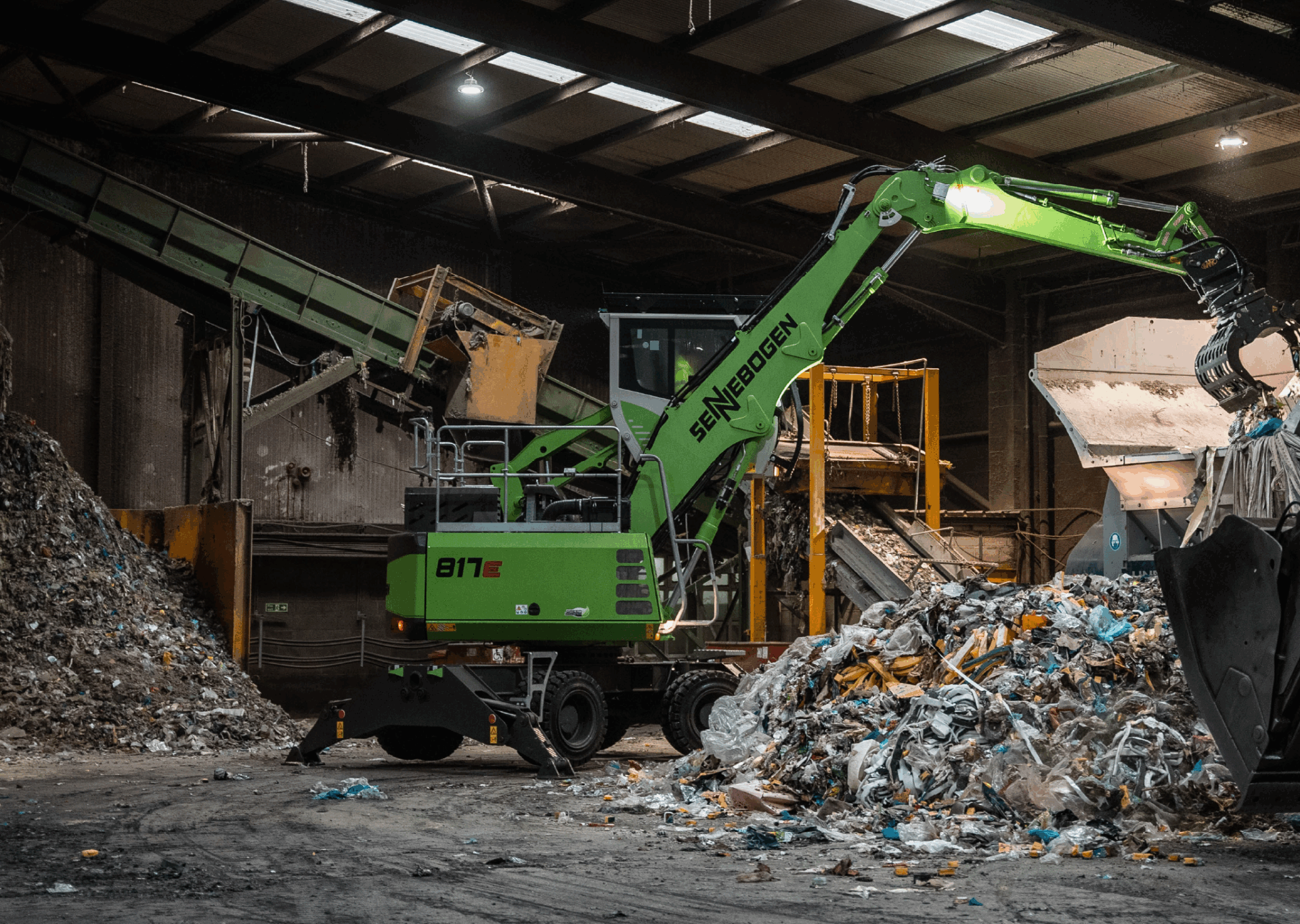Sennebogen Waste Handlers Waste No Time in Boosting Workflow