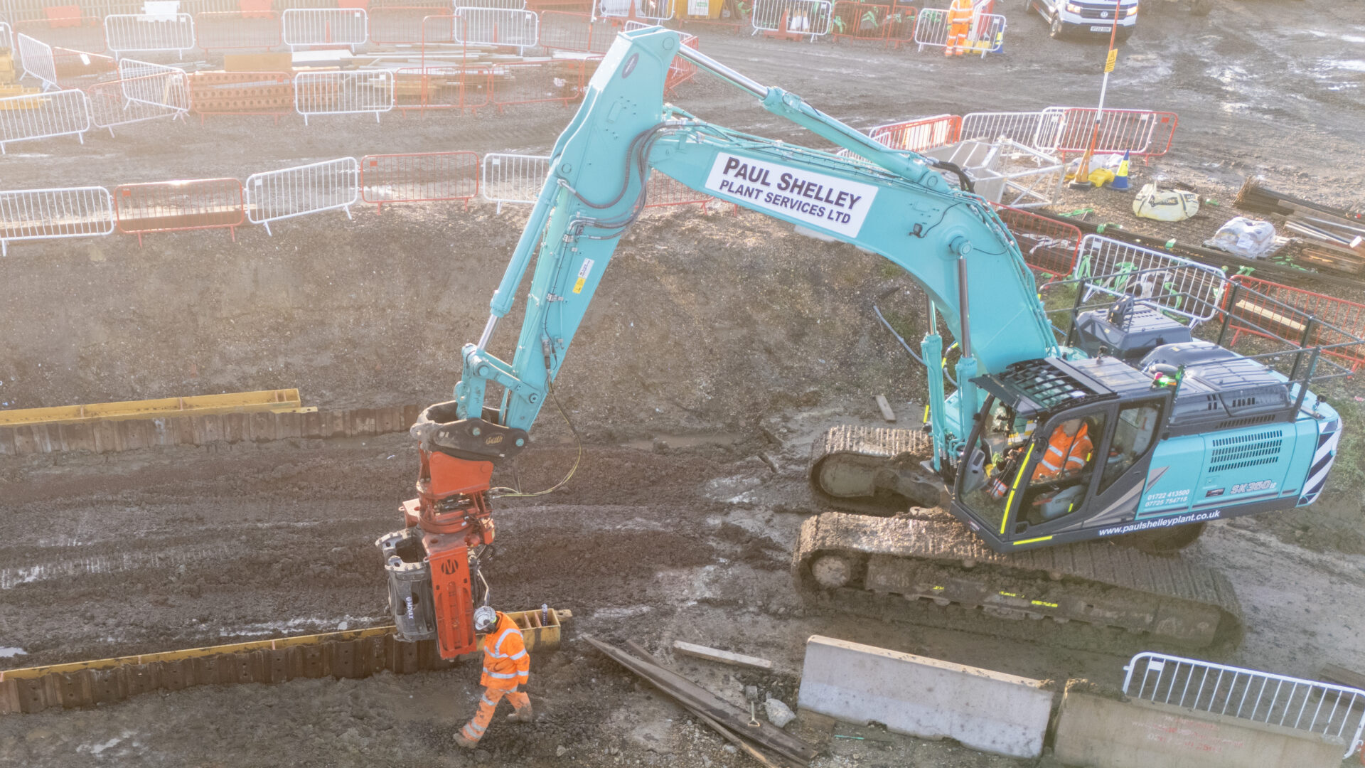 Paul Shelley Upgrades to New -11 Series SK350LC Excavator