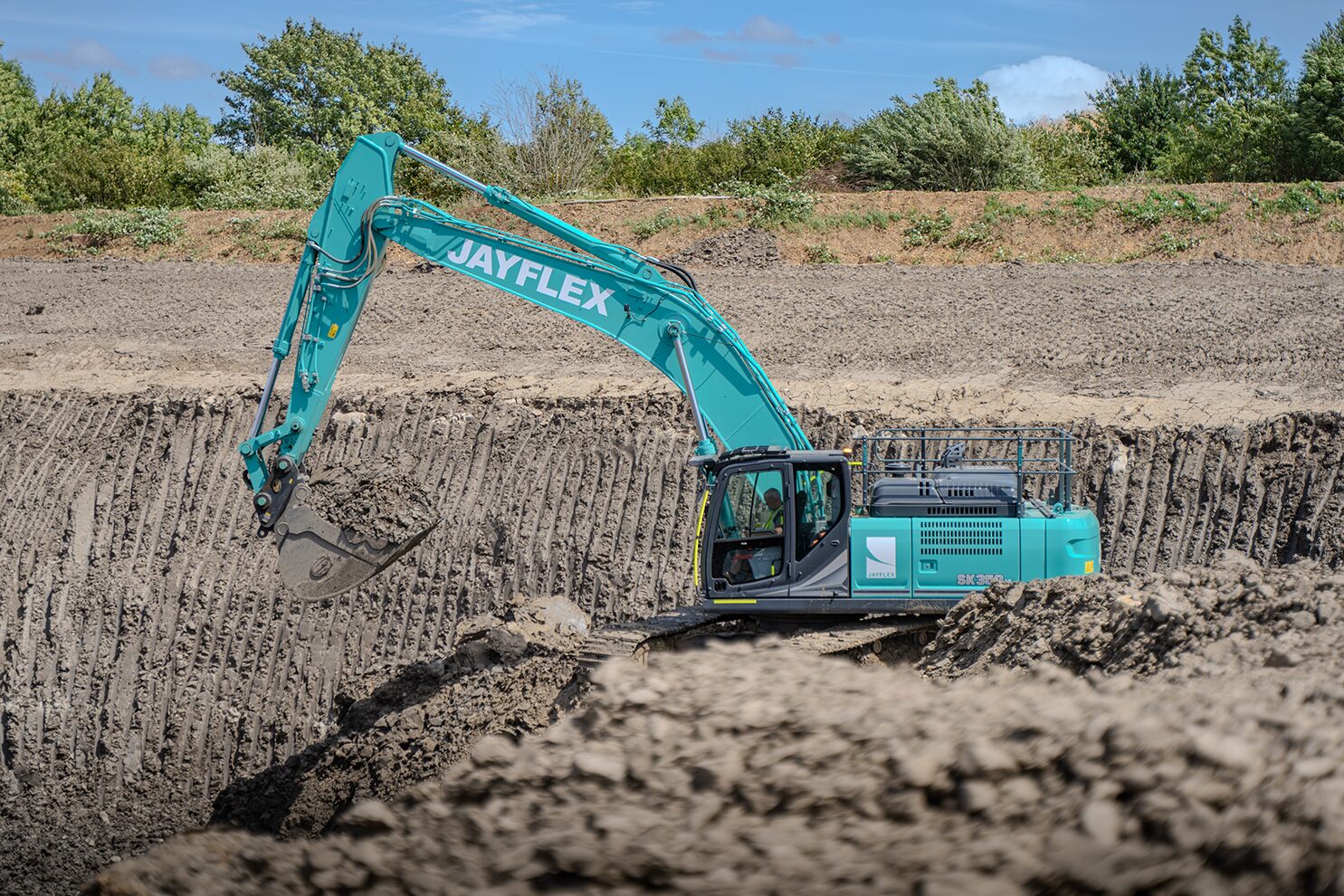 Kobelco Crawler Excavator Delivers Sustainability for Jayflex